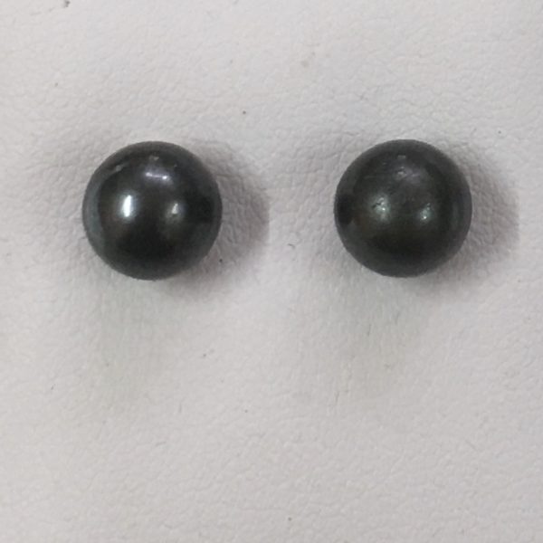 Silver pearl studs #S2