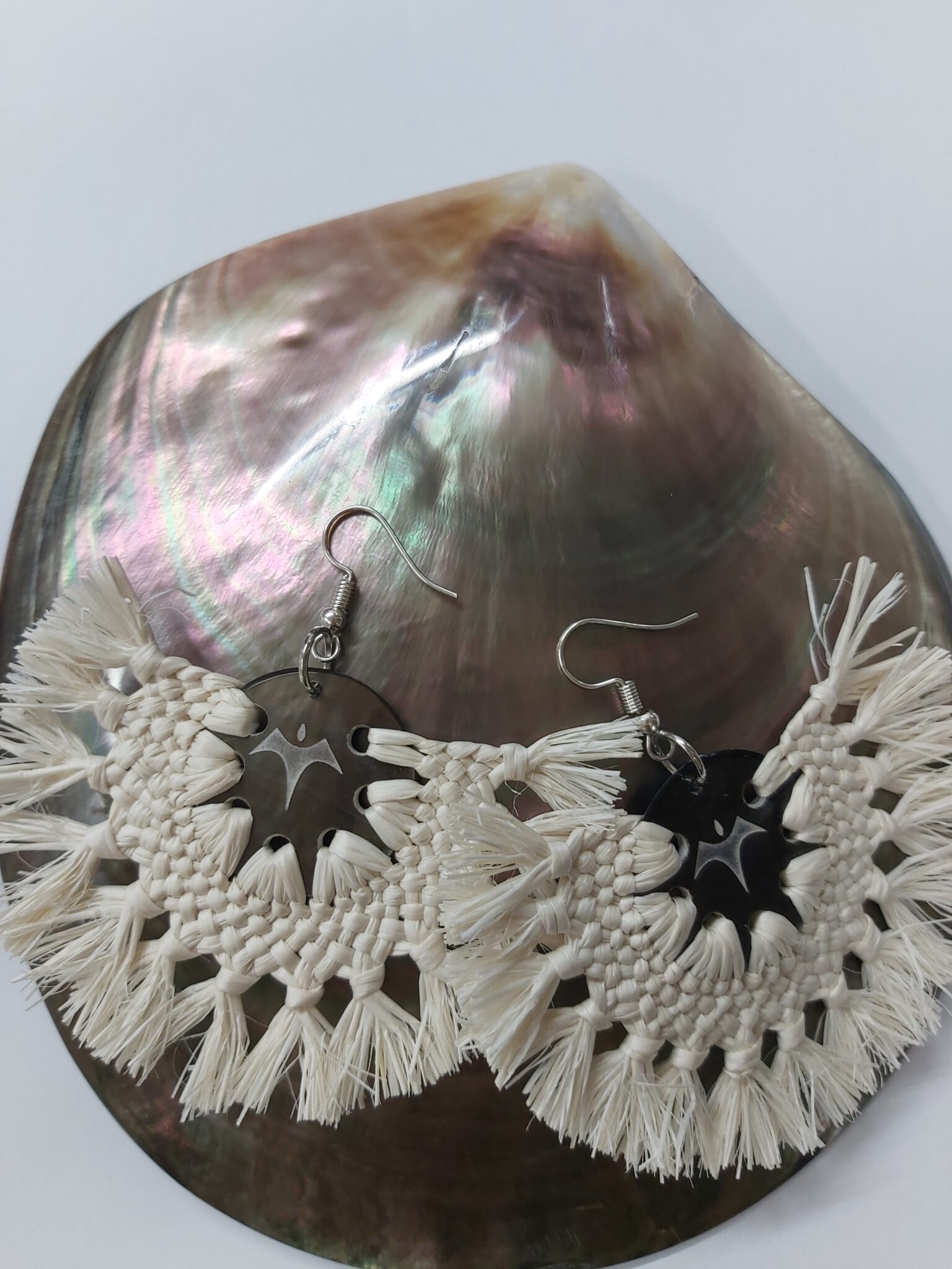 Manutai Rito Earrings - Image 2